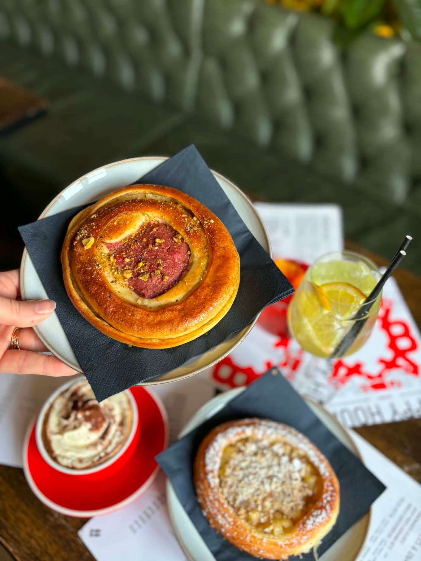 Pistachio pastry